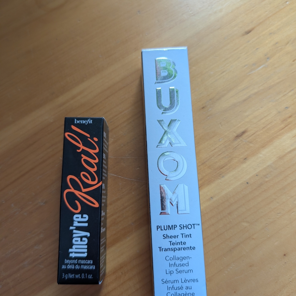 Brand New In Box Set Of Benefit Mascara and Buxom Lip Serum Set
